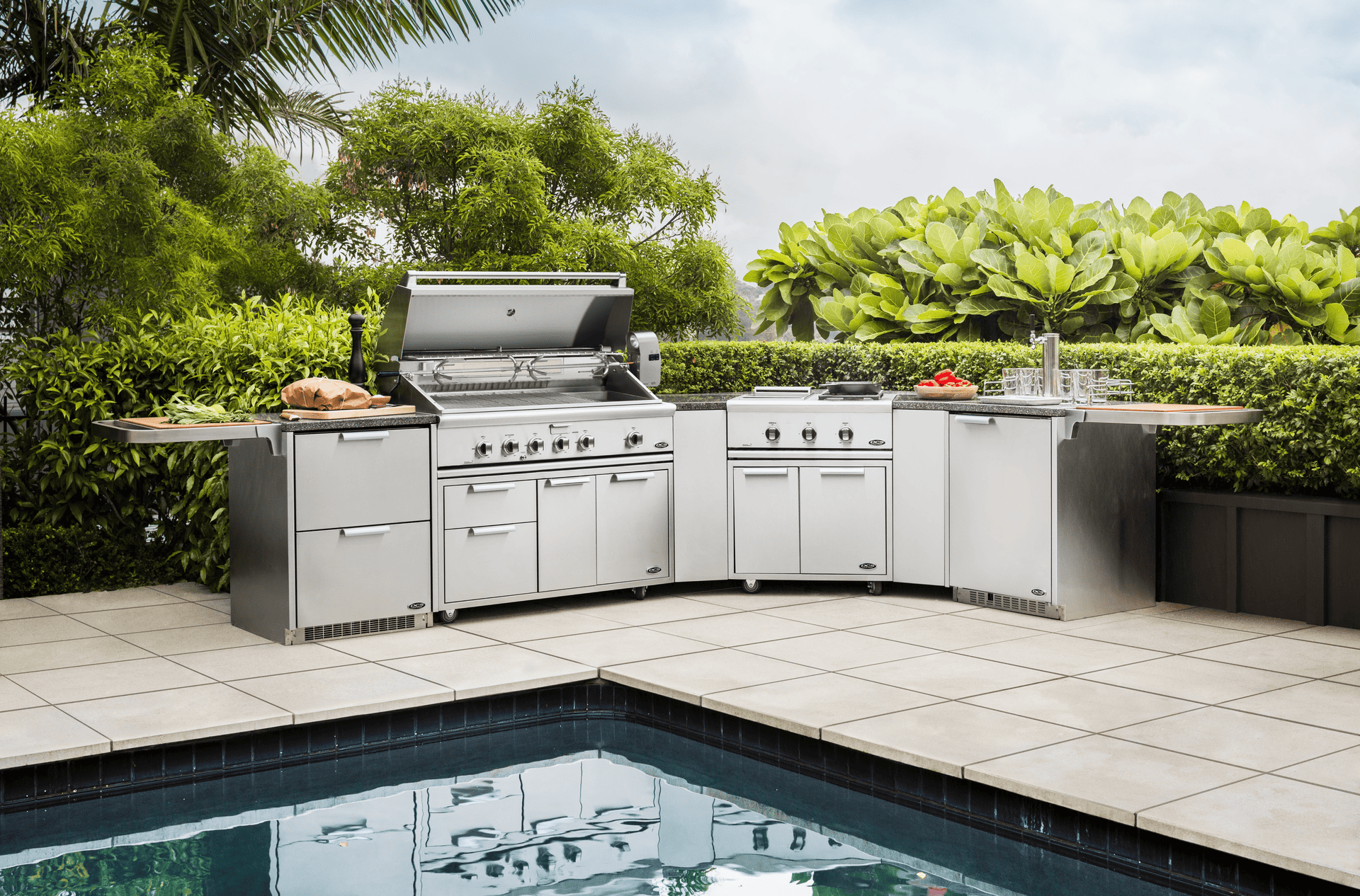 Need help deciding which appliances to add to your outdoor kitchen in Wexford, Zelienople, or Cranberry Township? Call the Lawns & Beyond team!